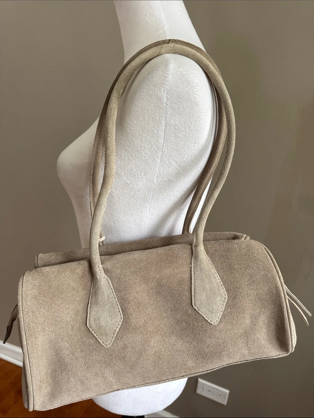 Free People‎ Sierra Suede Leather Tubular Shoulder Bag Purse in Taupe - NEW